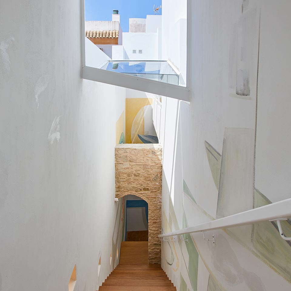View of the stairs and stairs of the “El Escondite” Boutique Hotel building